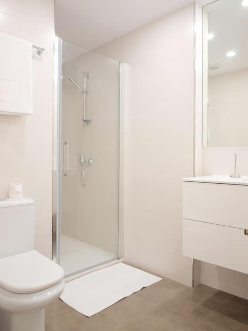 Precioso Wifi, Aparcamiento, Piscina En Apartment Llanes